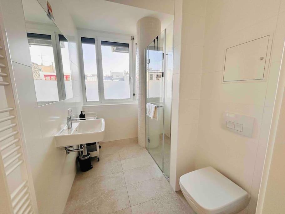 Designer Flat To Feel Good In *