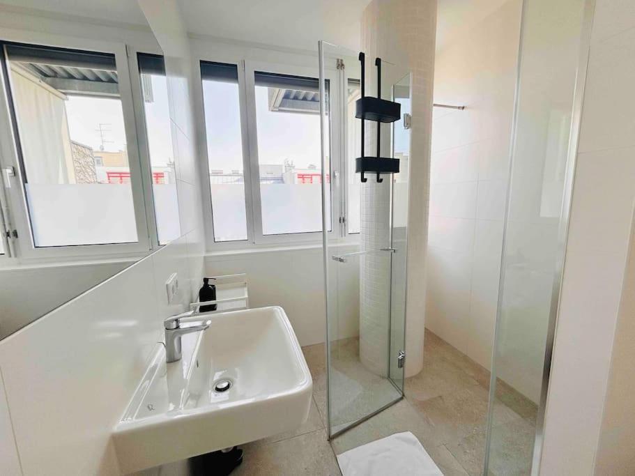 Designer Flat To Feel Good In Apartment *