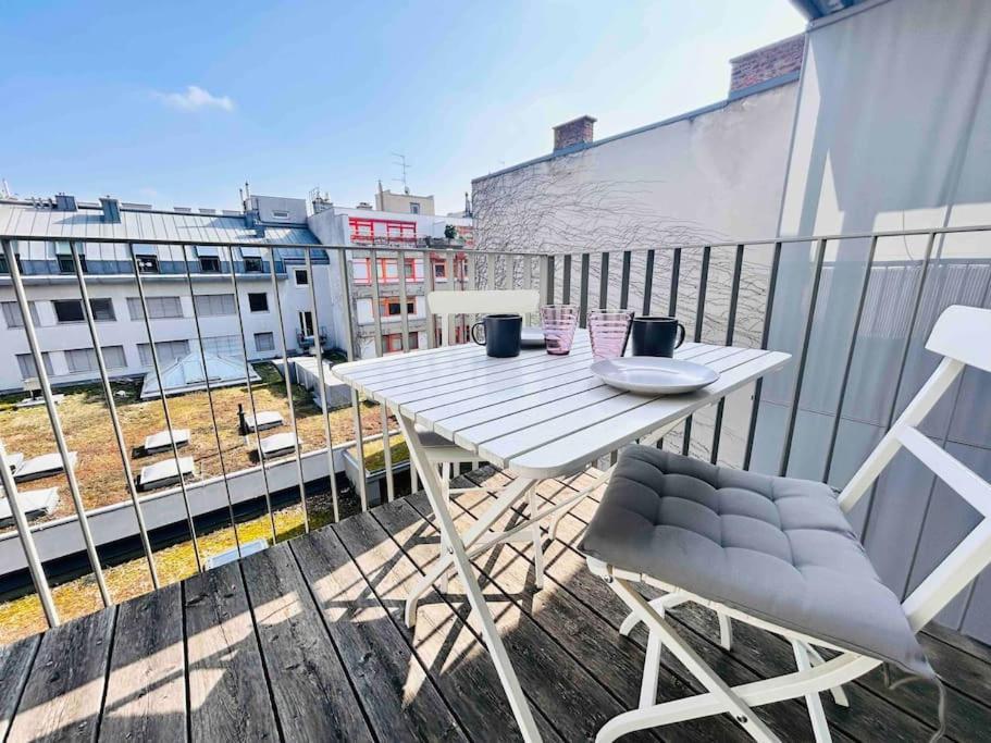 Apartment Designer Flat To Feel Good In *